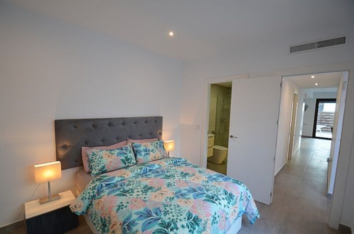 Image No.9-2 Bed Villa for sale