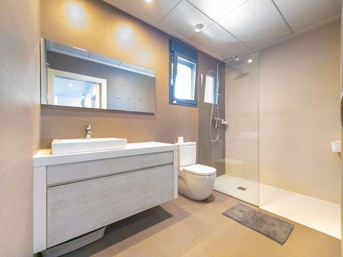 Image No.26-3 Bed Villa for sale