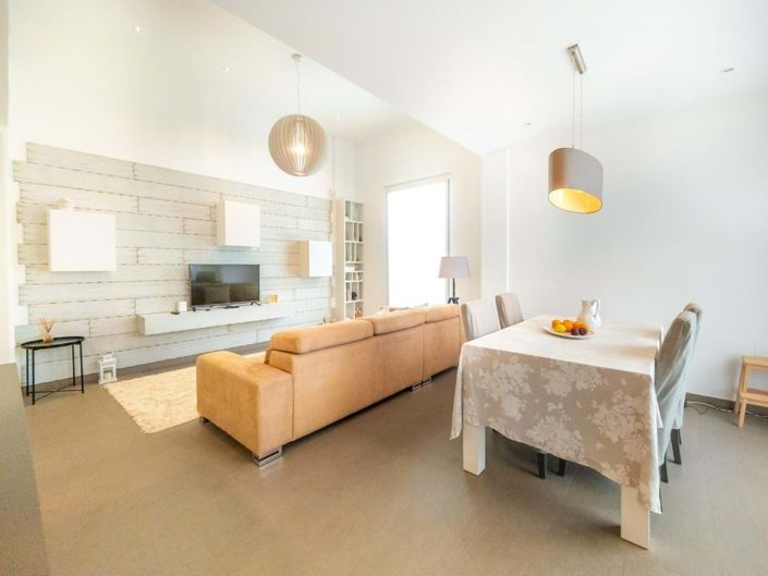 Image No.4-3 Bed Villa for sale