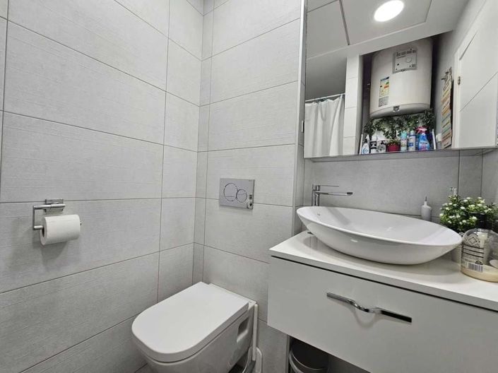 Image No.12-2 Bed Apartment for sale