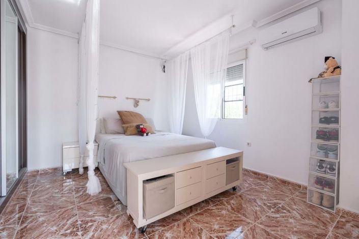 Image No.19-4 Bed Villa for sale