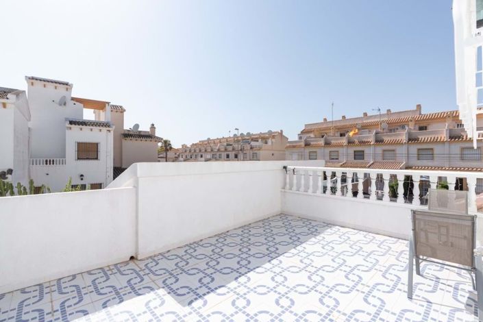 Image No.25-4 Bed Villa for sale