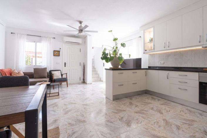 Image No.6-4 Bed Villa for sale