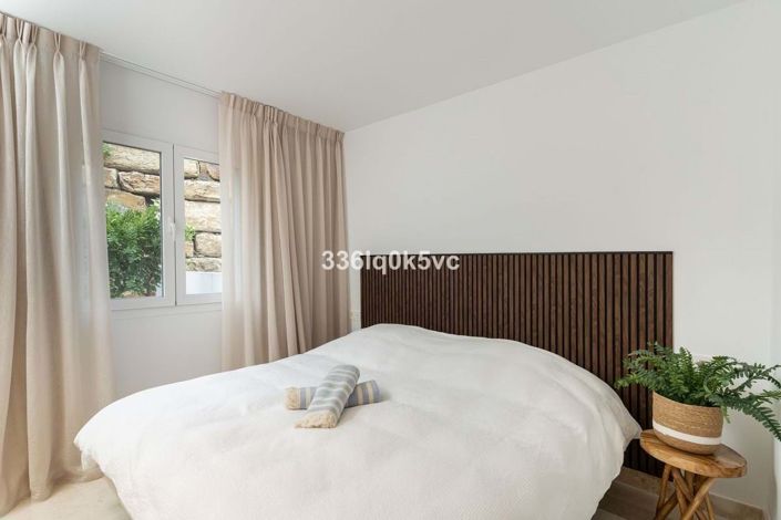 Image No.25-3 Bed Apartment for sale