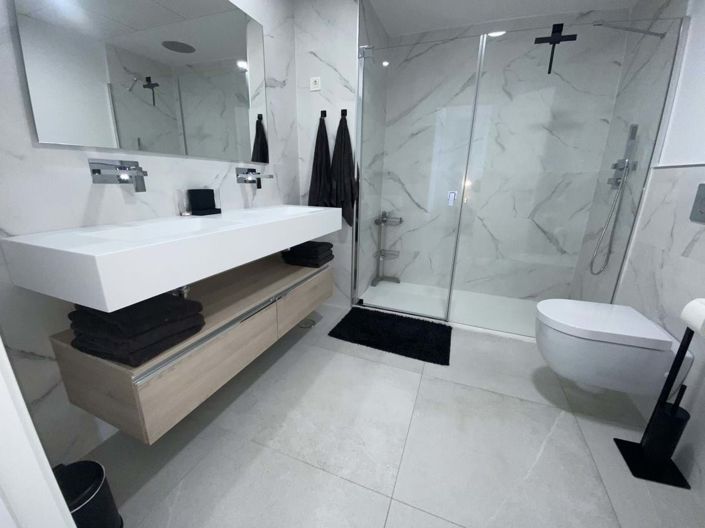 Image No.10-4 Bed Apartment for sale