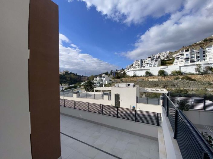 Image No.16-4 Bed Apartment for sale