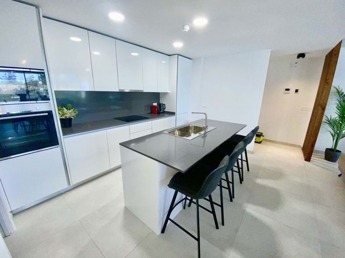 Image No.5-4 Bed Apartment for sale