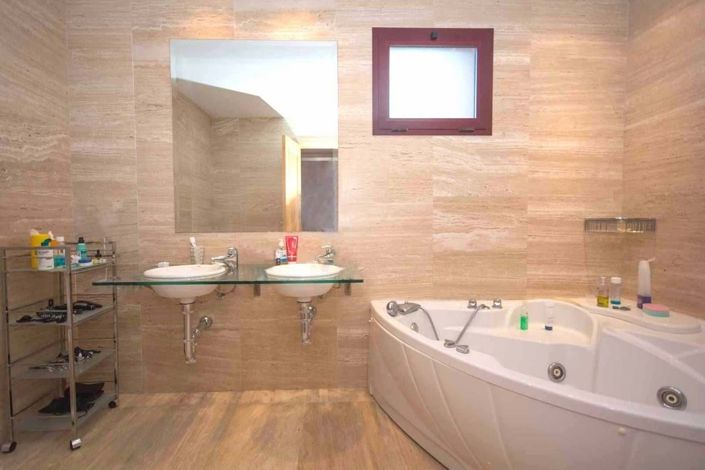 Image No.8-4 Bed Apartment for sale