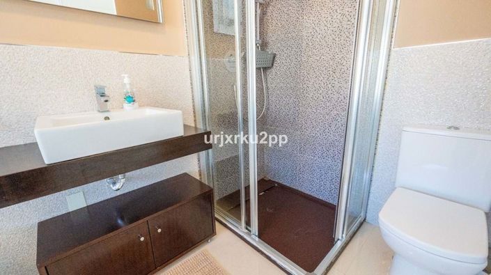 Image No.20-2 Bed Bungalow for sale