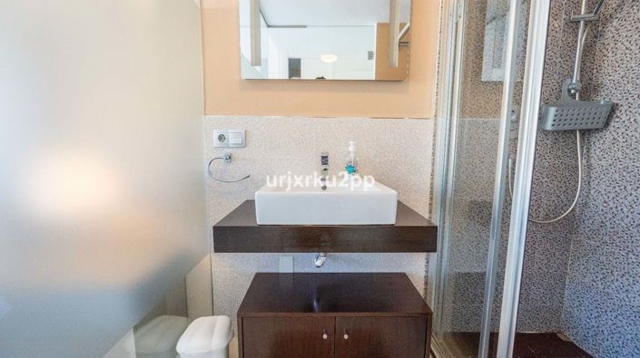 Image No.21-2 Bed Bungalow for sale