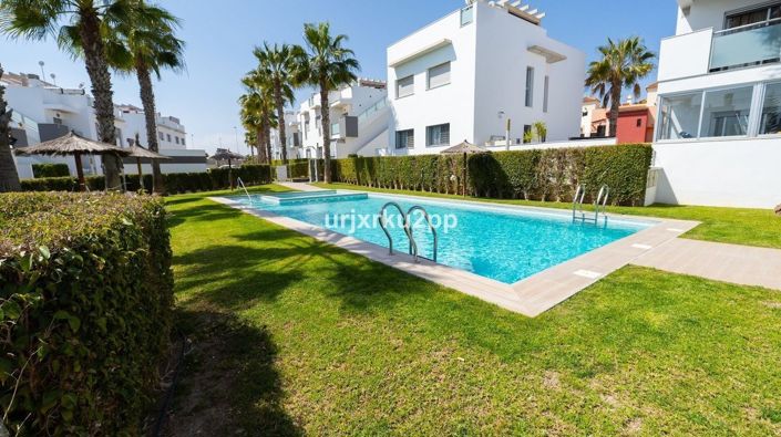 Image No.37-2 Bed Bungalow for sale