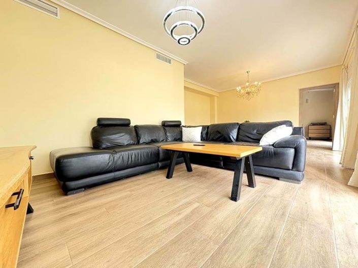 Image No.25-4 Bed Villa for sale