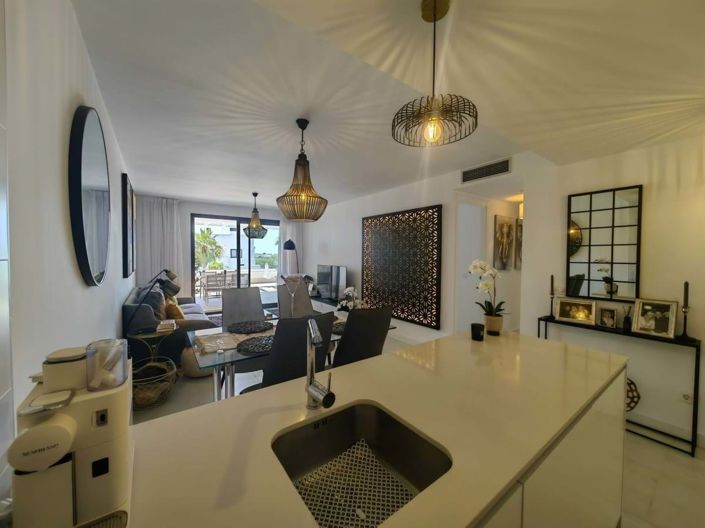 Image No.10-2 Bed Apartment for sale