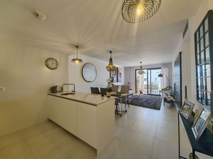 Image No.7-2 Bed Apartment for sale