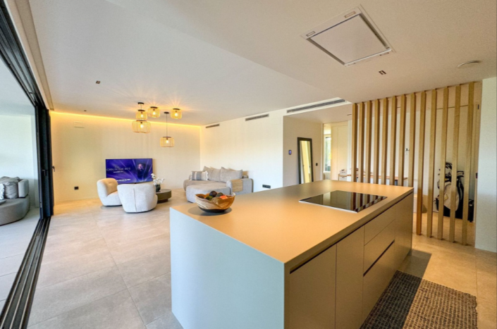 Image No.10-2 Bed Apartment for sale