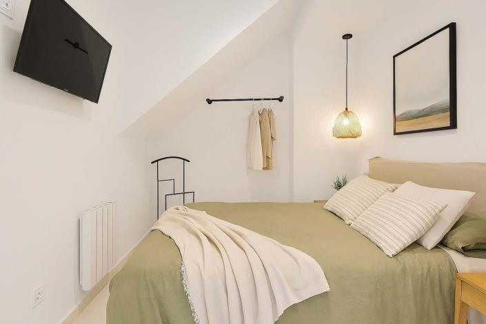 Image No.19-2 Bed Apartment for sale