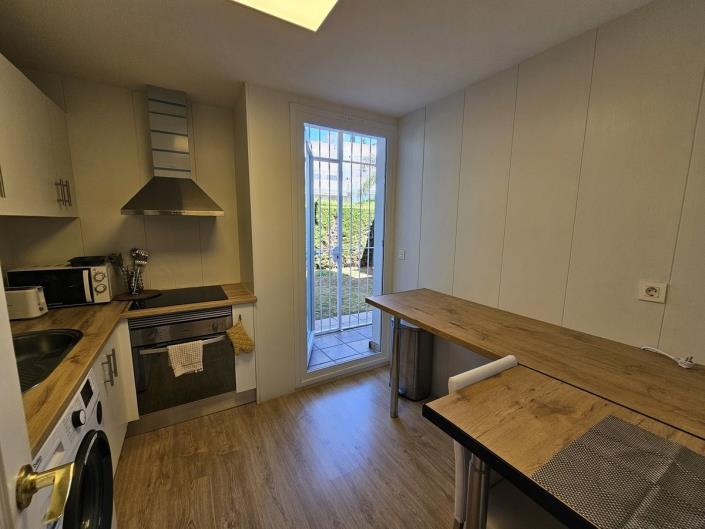 Image No.10-2 Bed Apartment for sale