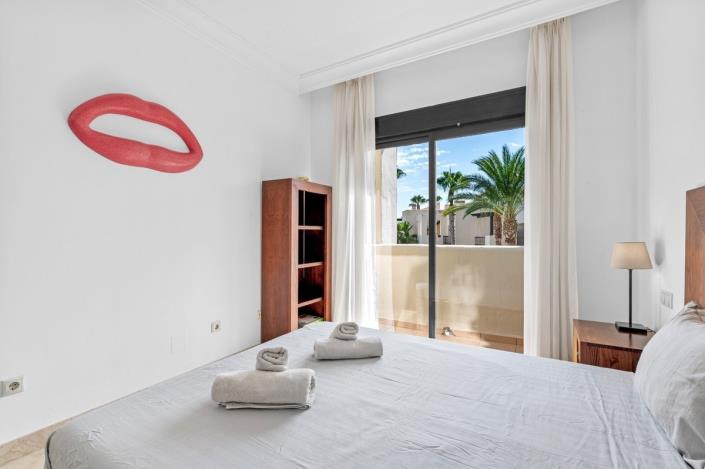 Image No.12-2 Bed Apartment for sale