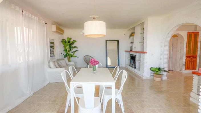 Image No.17-3 Bed Villa for sale