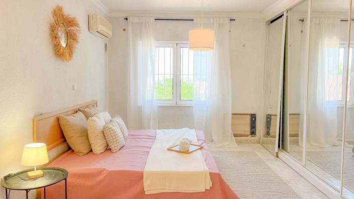 Image No.28-3 Bed Villa for sale