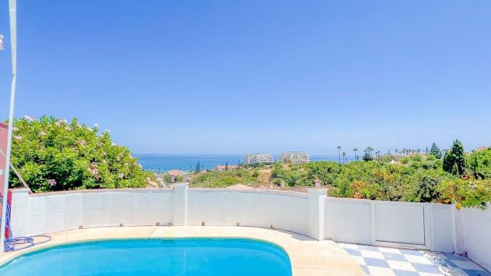 Image No.58-3 Bed Villa for sale