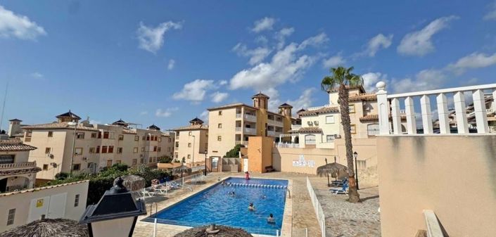 Image No.1-2 Bed Townhouse for sale