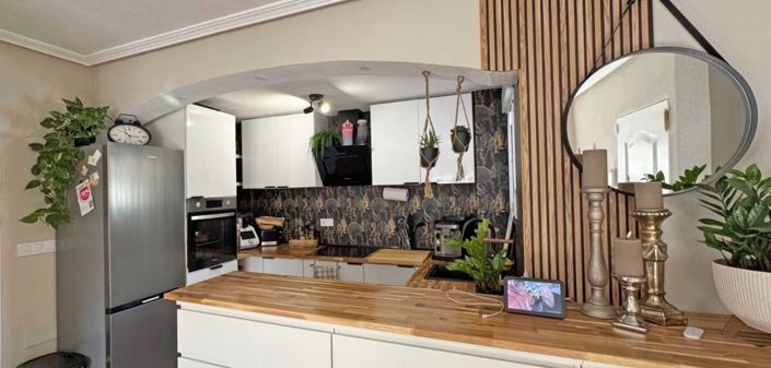 Image No.10-2 Bed Townhouse for sale