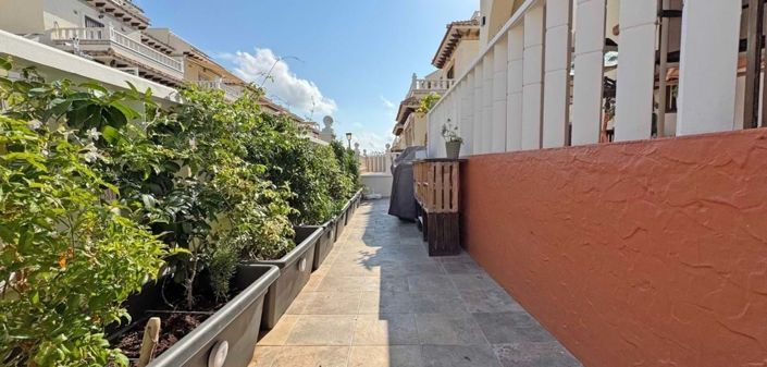 Image No.28-2 Bed Townhouse for sale