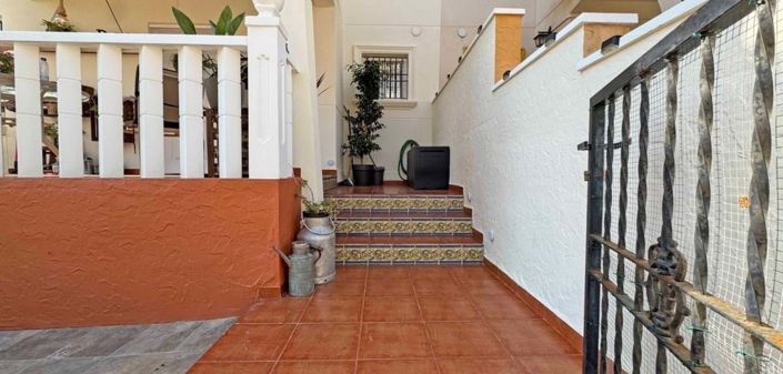 Image No.29-2 Bed Townhouse for sale