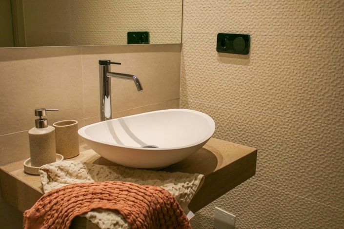 Image No.18-2 Bed Bungalow for sale