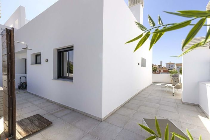 Image No.13-2 Bed Apartment for sale