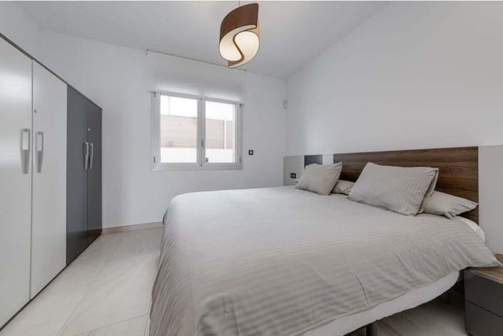 Image No.12-3 Bed Villa for sale