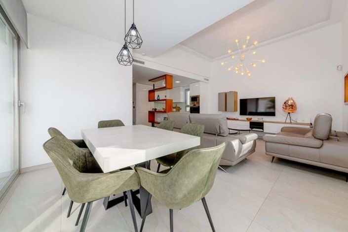 Image No.2-3 Bed Villa for sale