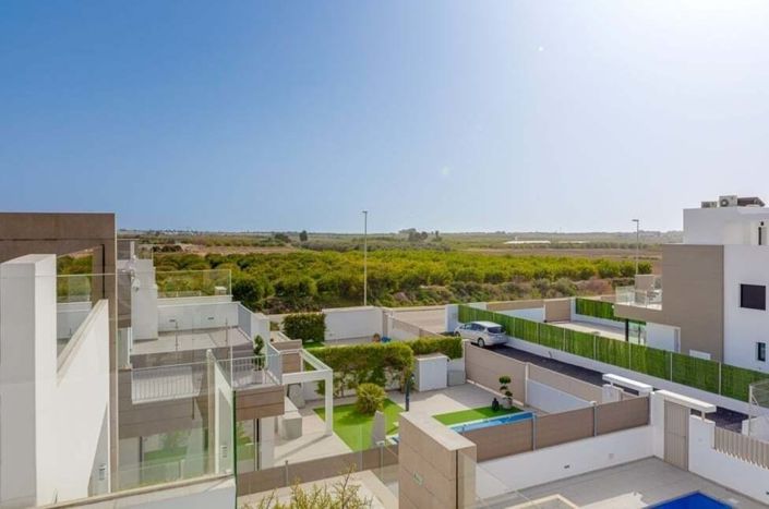 Image No.29-3 Bed Villa for sale