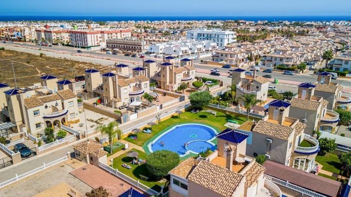 Image No.28-2 Bed Penthouse for sale