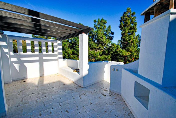 Image No.13-2 Bed Semi-Detached for sale