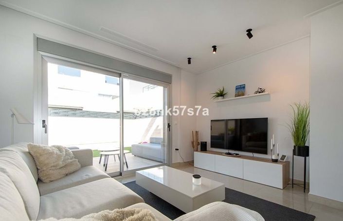 Image No.5-3 Bed Townhouse for sale