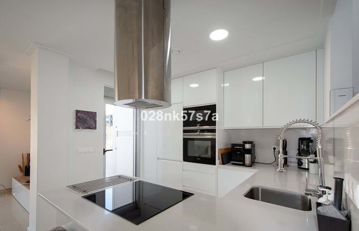 Image No.8-3 Bed Townhouse for sale