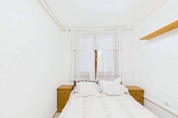 Image No.10-4 Bed Townhouse for sale