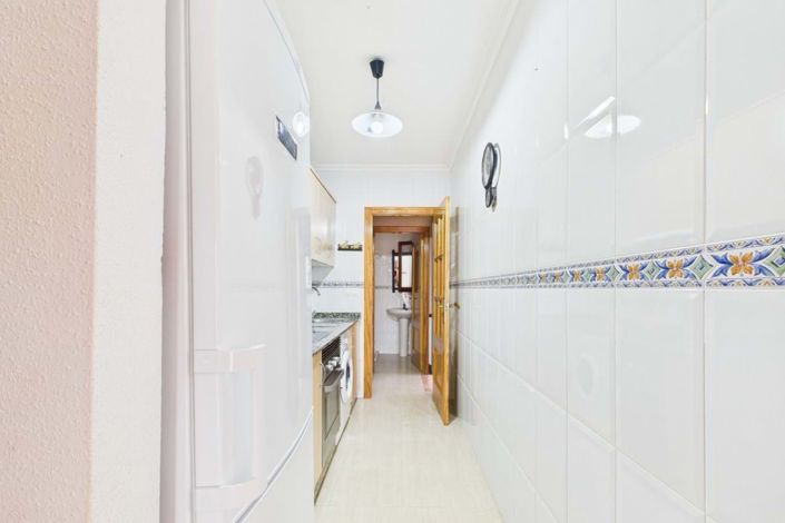 Image No.12-4 Bed Townhouse for sale