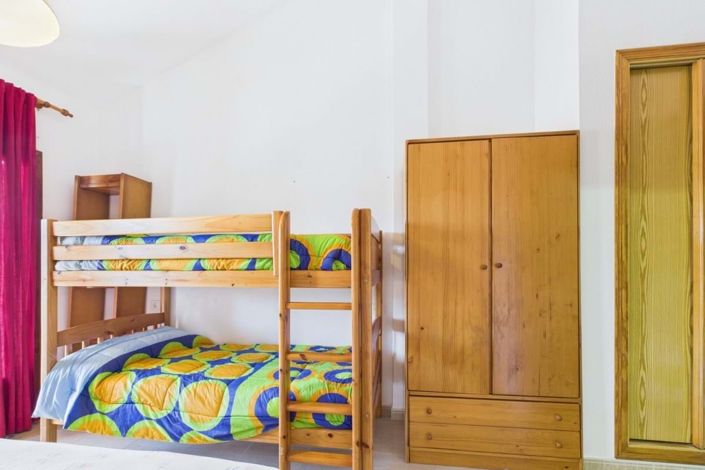 Image No.27-4 Bed Townhouse for sale