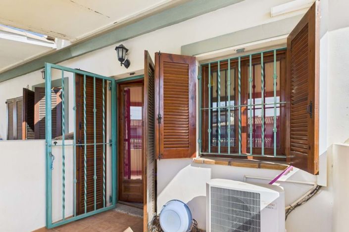 Image No.29-4 Bed Townhouse for sale