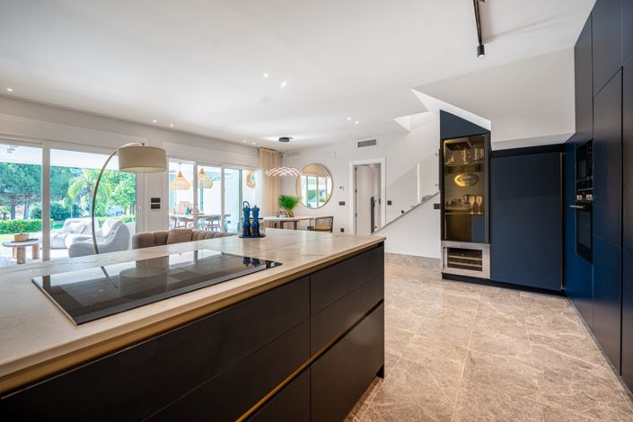 Image No.16-3 Bed Townhouse for sale