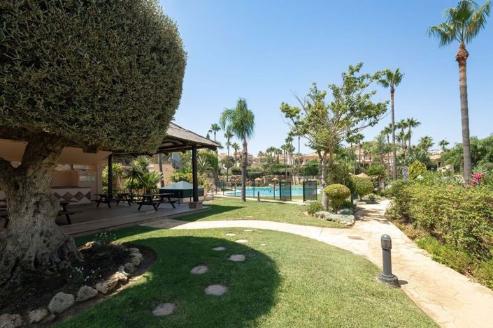 Image No.22-3 Bed Semi-Detached for sale