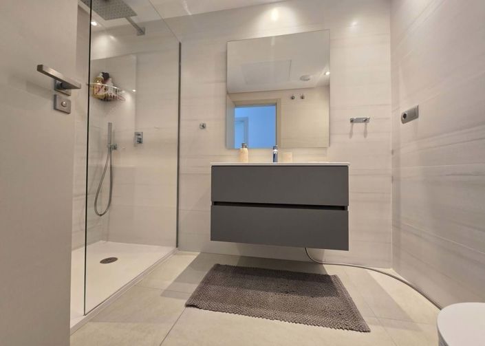 Image No.11-3 Bed Apartment for sale