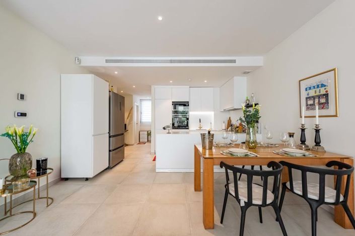 Image No.12-2 Bed Apartment for sale