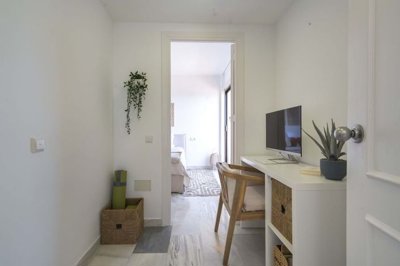 1447-640616-78d1f4f8b6655591b02d22fabb36a692d