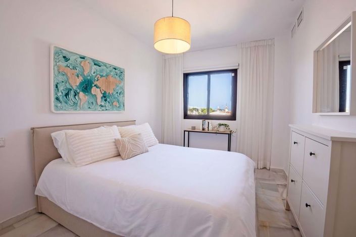 Image No.24-2 Bed Apartment for sale