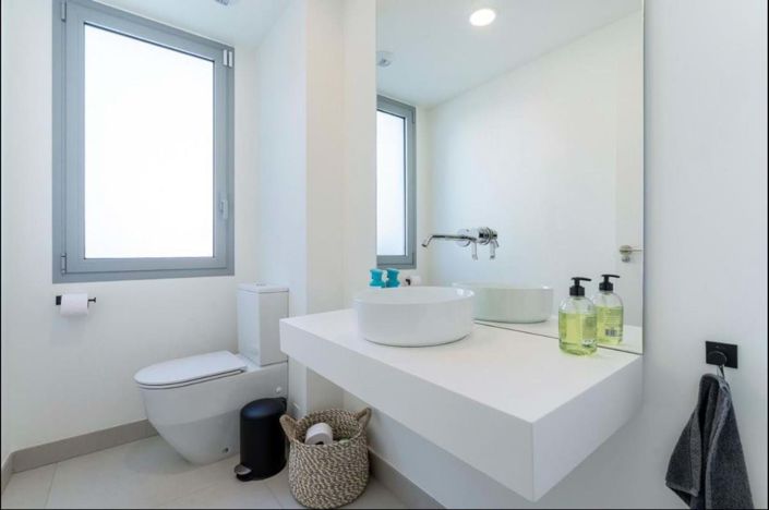 Image No.20-2 Bed Apartment for sale