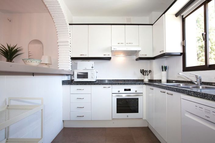 Image No.13-2 Bed Apartment for sale